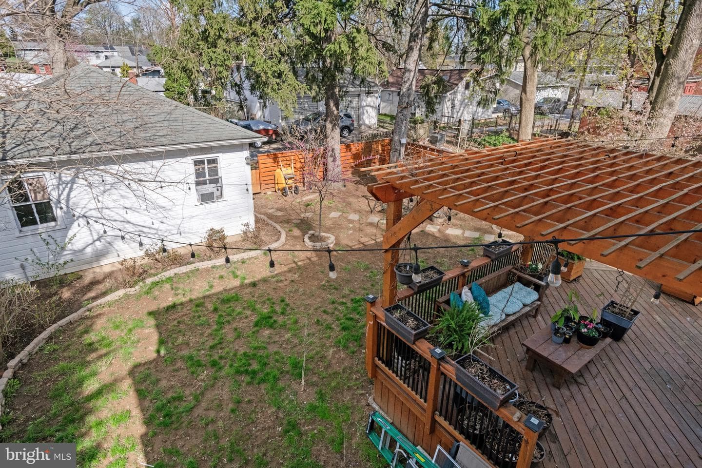 109 S Hazel Street photo 33