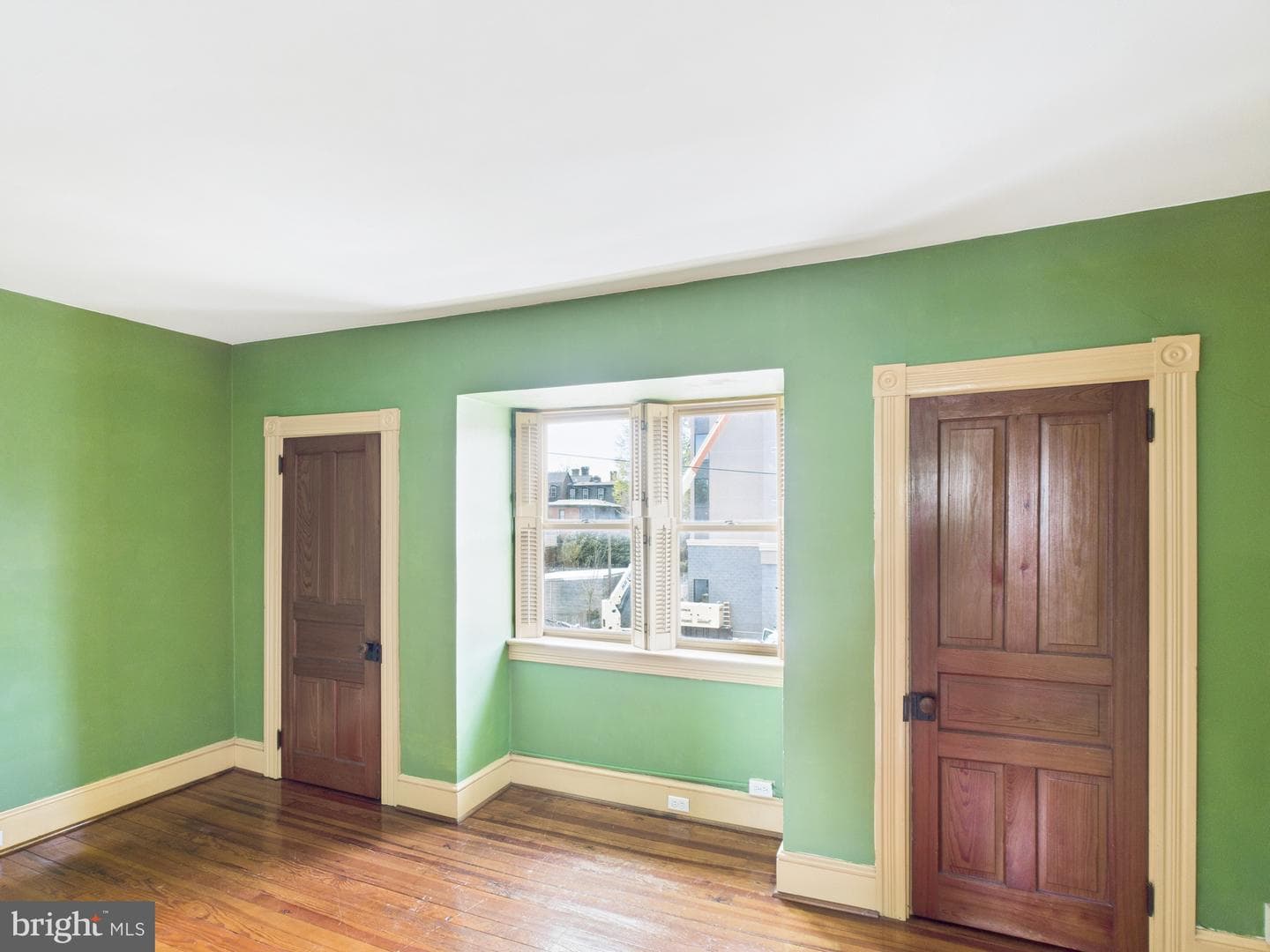 227 Elm Street photo 17