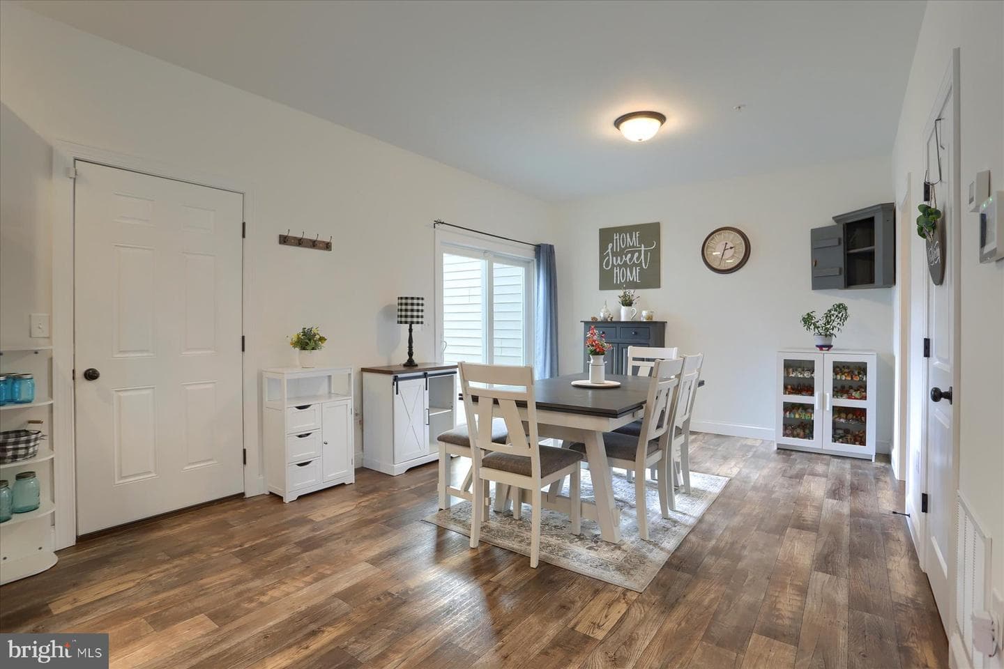 120 Ridgefield Drive photo 3