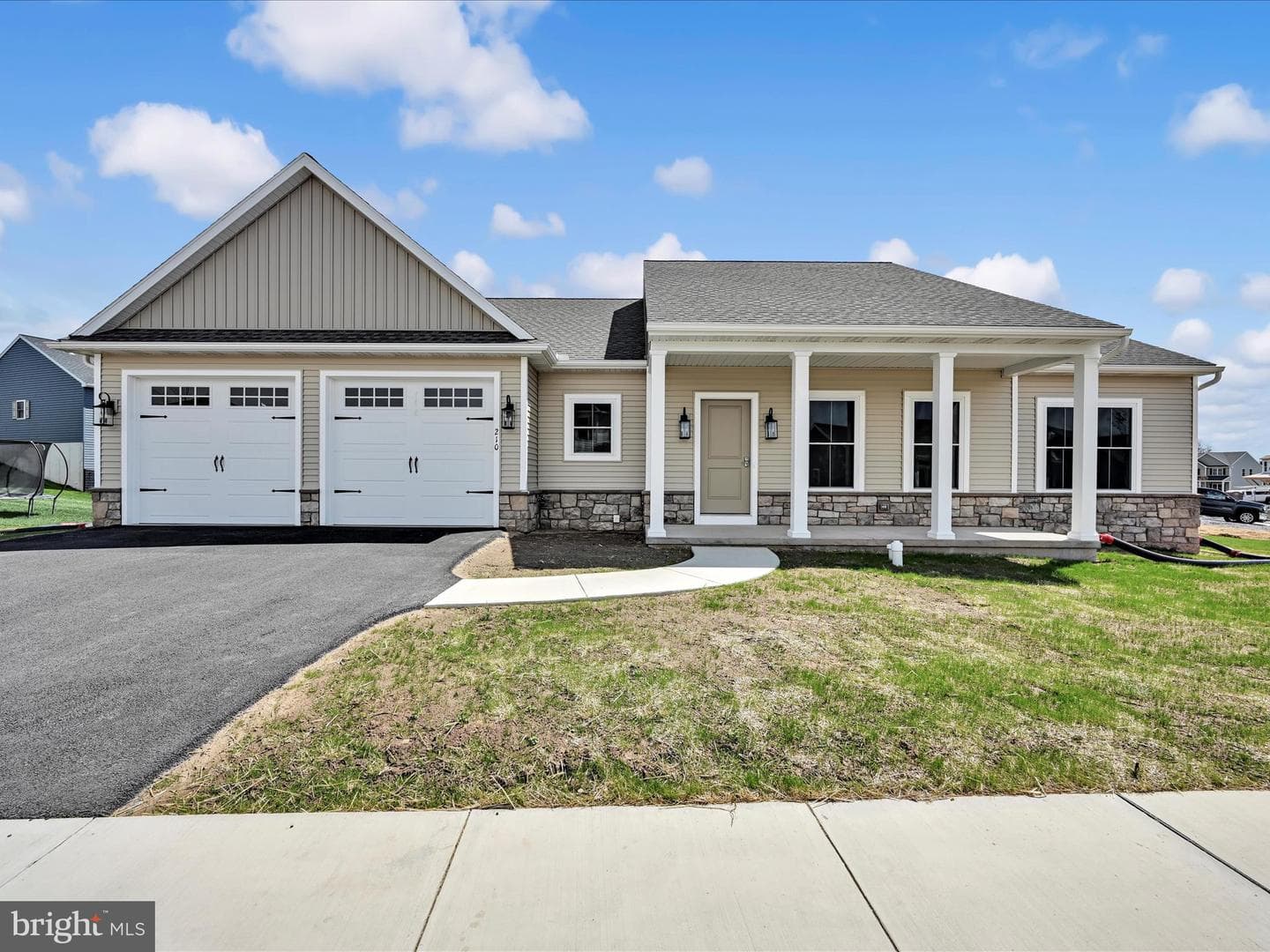 210 Randolph Drive photo 2