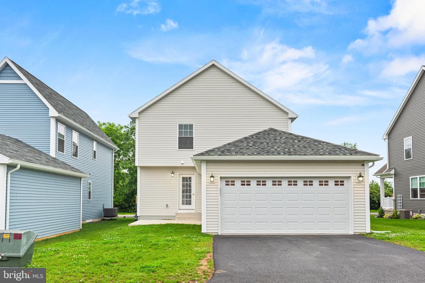 33 Coastal Avenue photo 55