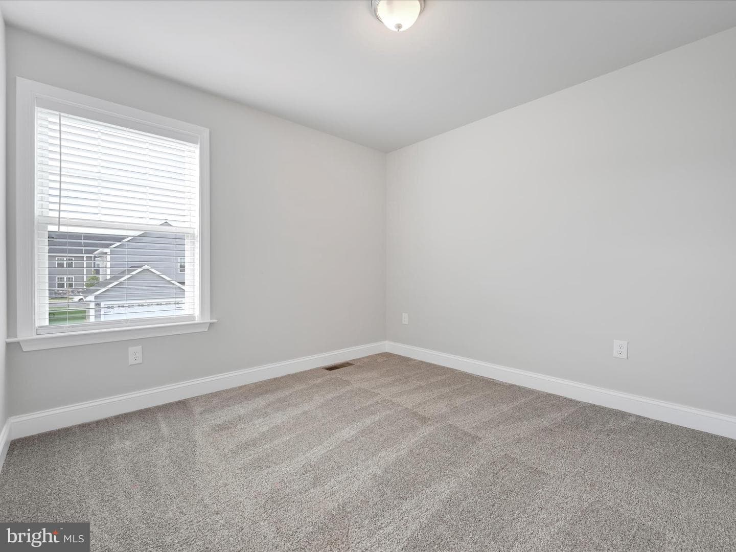 33 Coastal Avenue photo 76