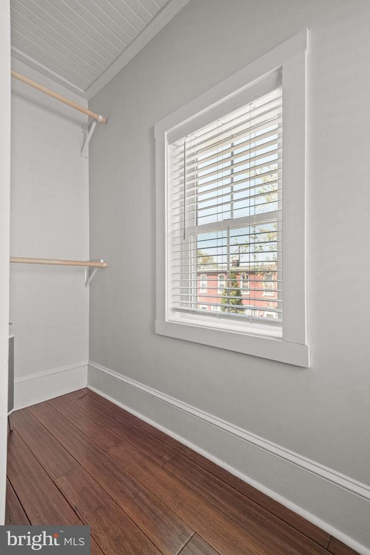 345 E Ross Street photo 28