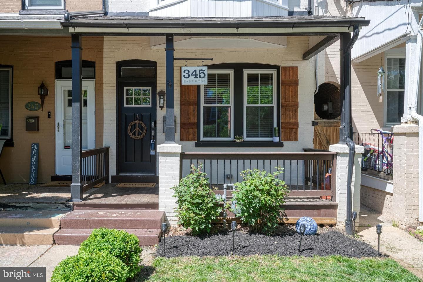 345 E Ross Street photo 3