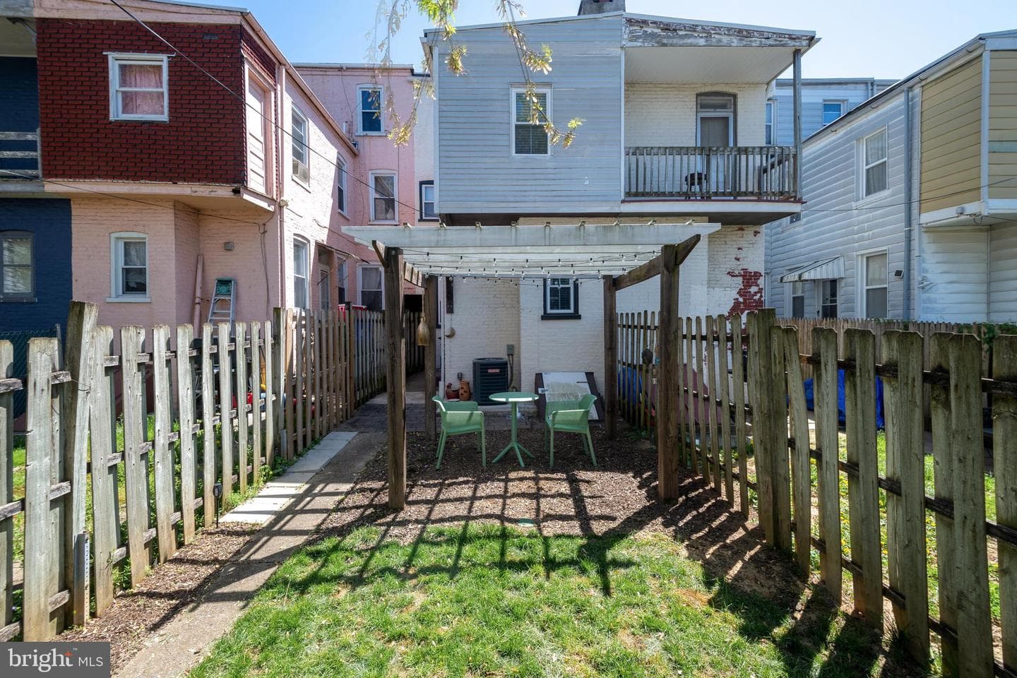 345 E Ross Street photo 37