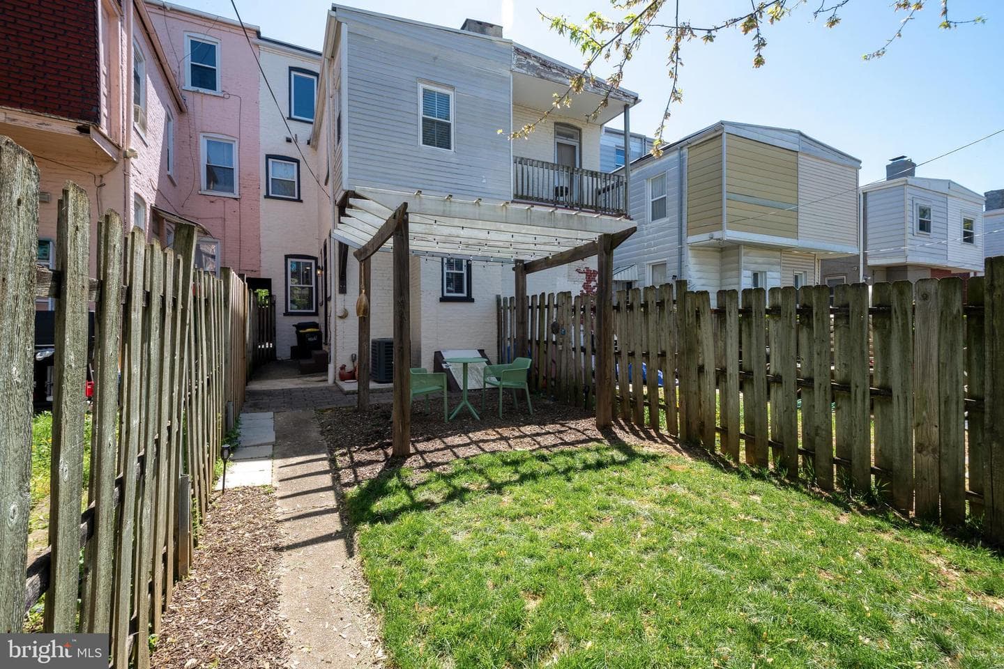 345 E Ross Street photo 38