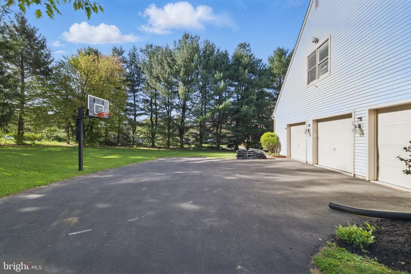 1396 John Adams Drive photo 33