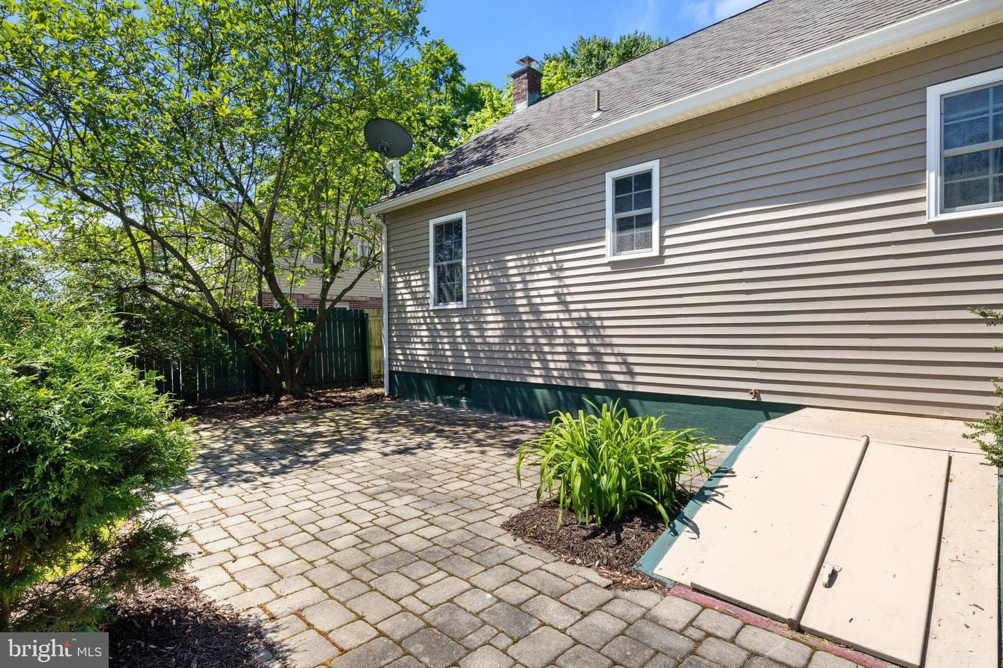 2241 Manor Ridge Drive photo 8