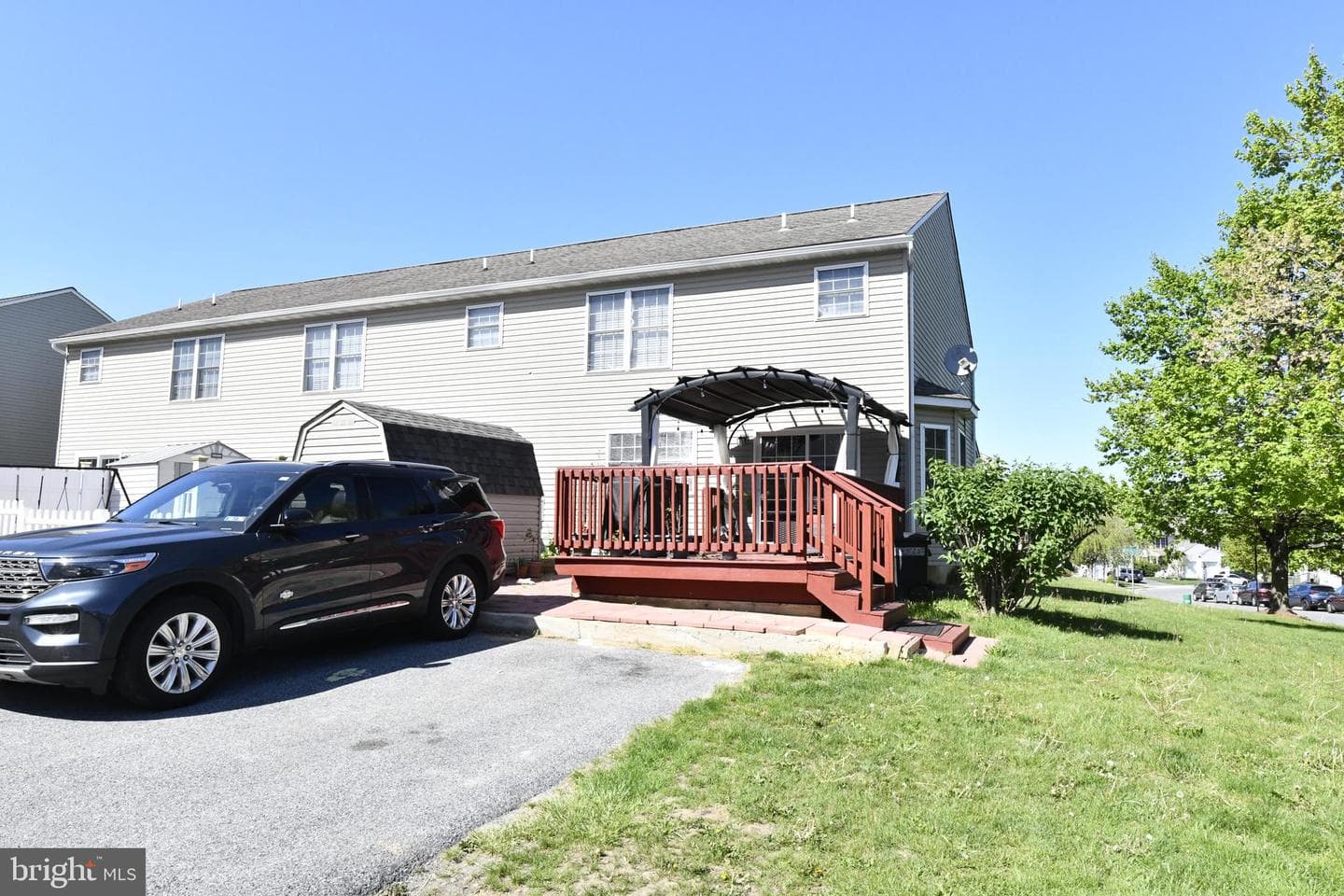 1117 Sterling Place photo 4