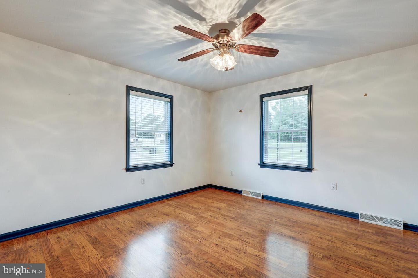 57 Carriage Drive photo 26