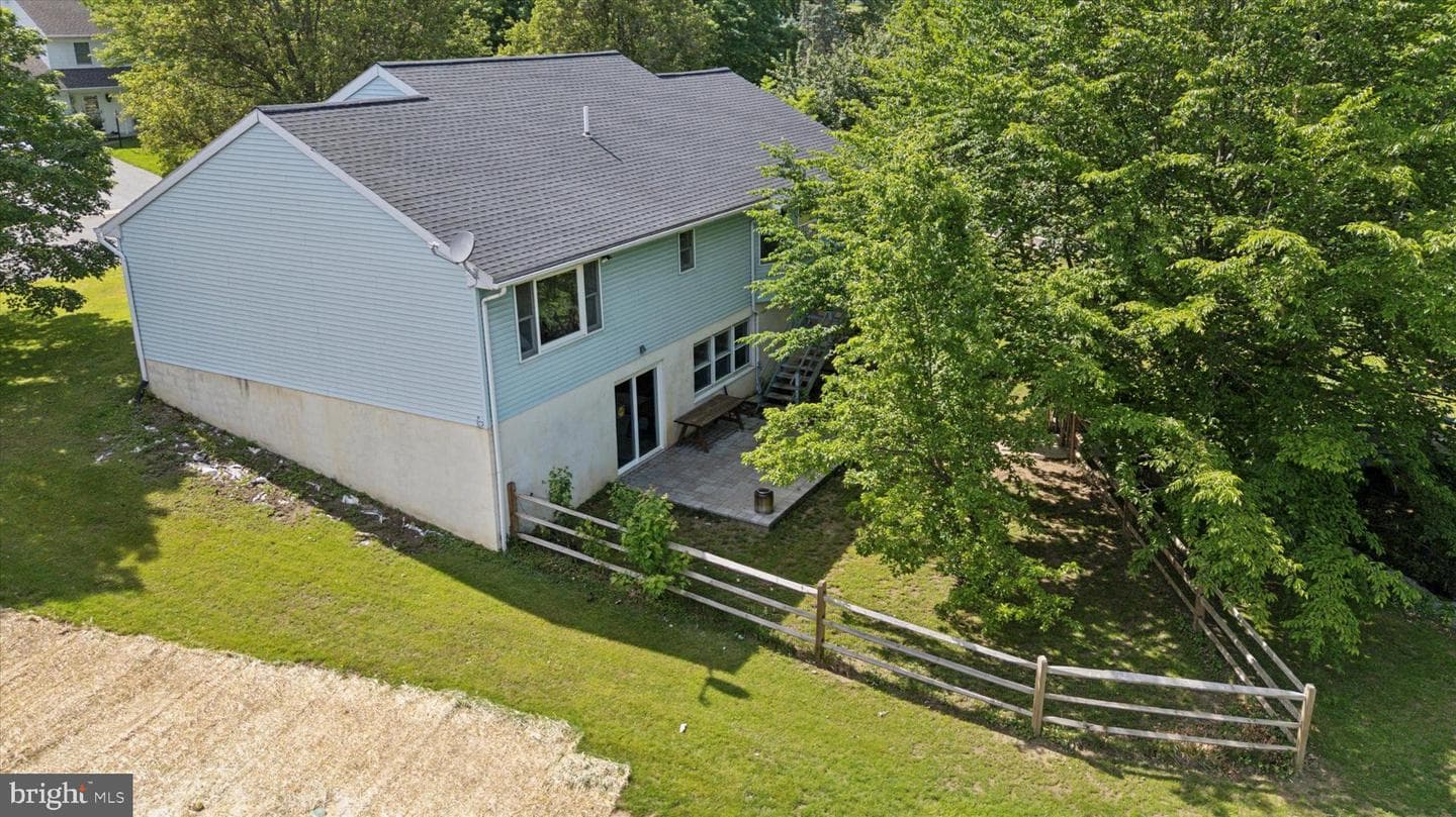 1069 Hearthstone Road photo 30