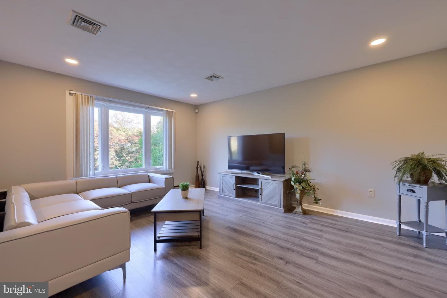 60 N Conestoga Drive photo 5