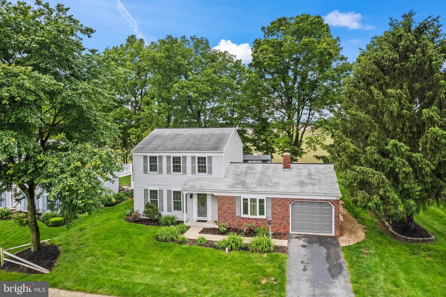 33 Rosewood Lane photo 40