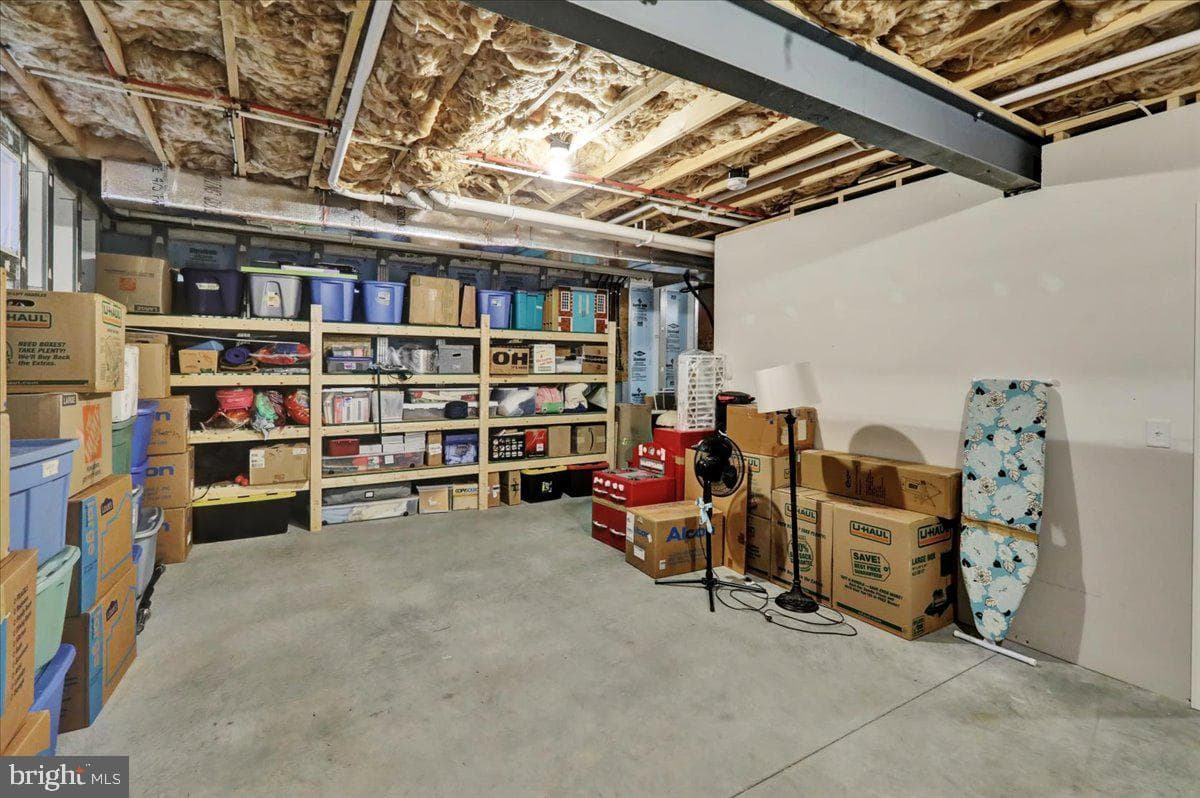 464 Greenhedge Drive photo 55