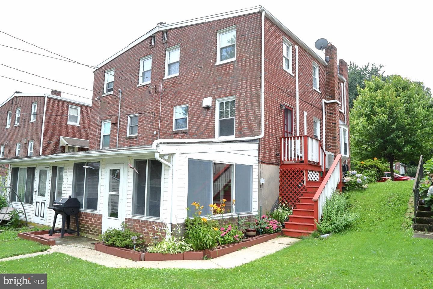 1145 Jamaica Road photo 3