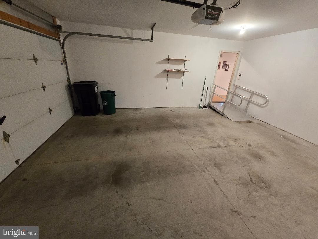 2162 Weeping Willow Lane photo 15