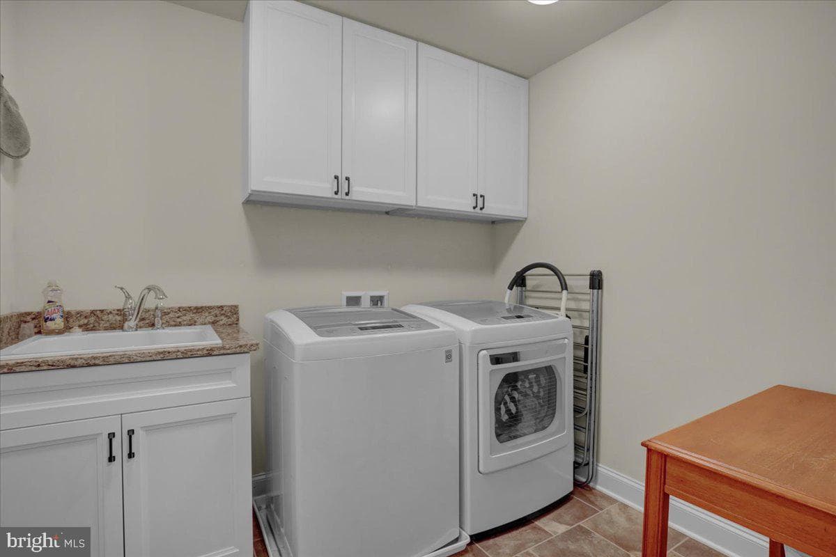 661 Integrity Drive photo 30