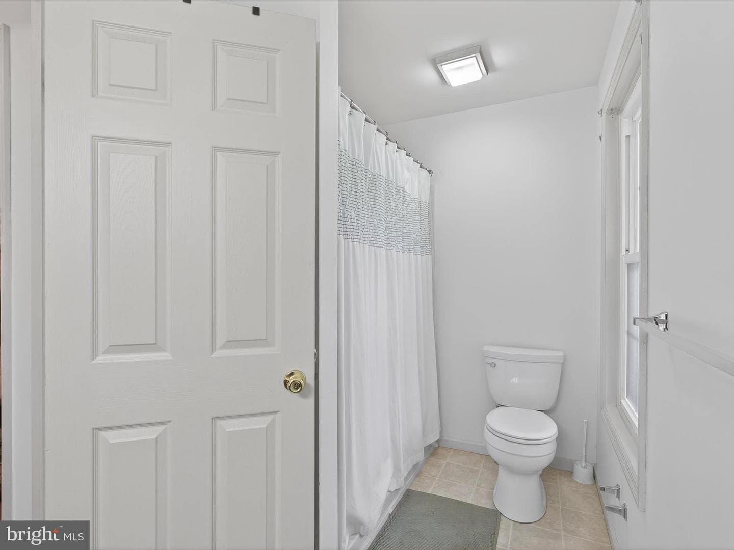 27 Diane Avenue photo 22