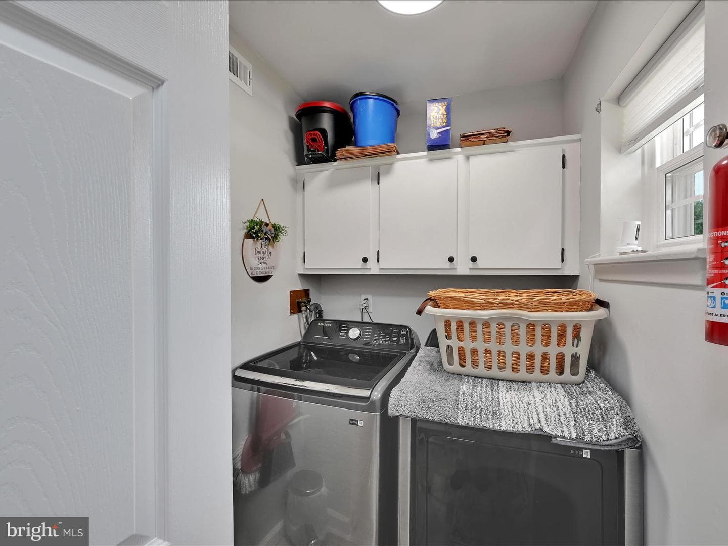 50 Valleybrook Drive photo 12