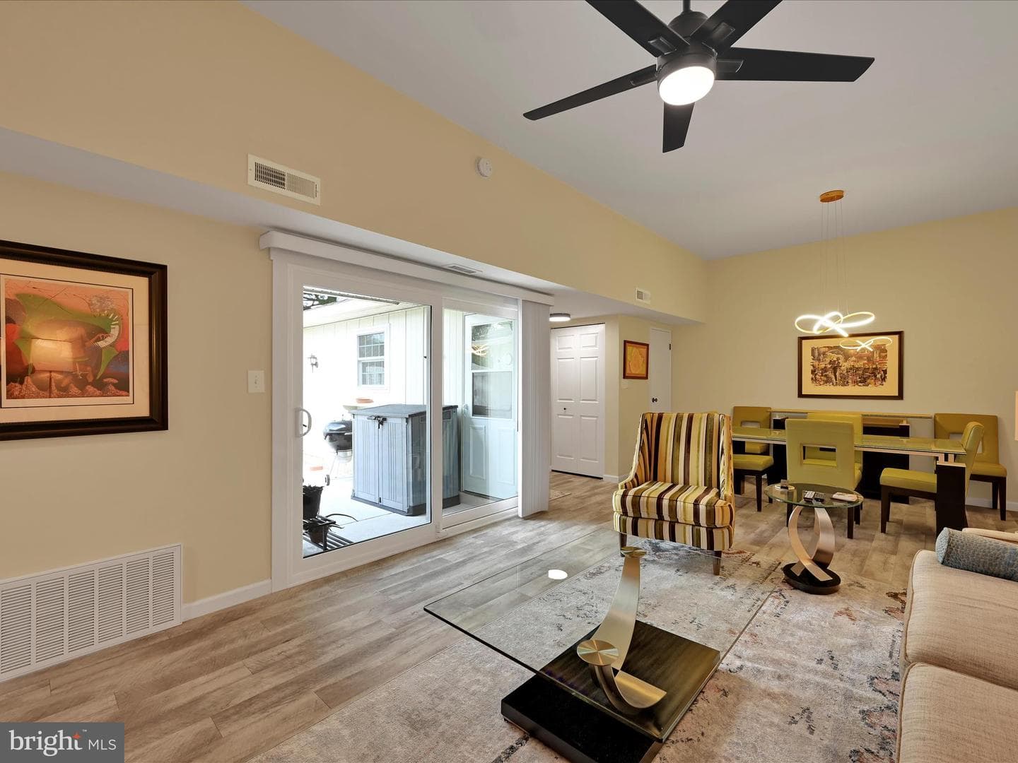 50 Valleybrook Drive photo 9
