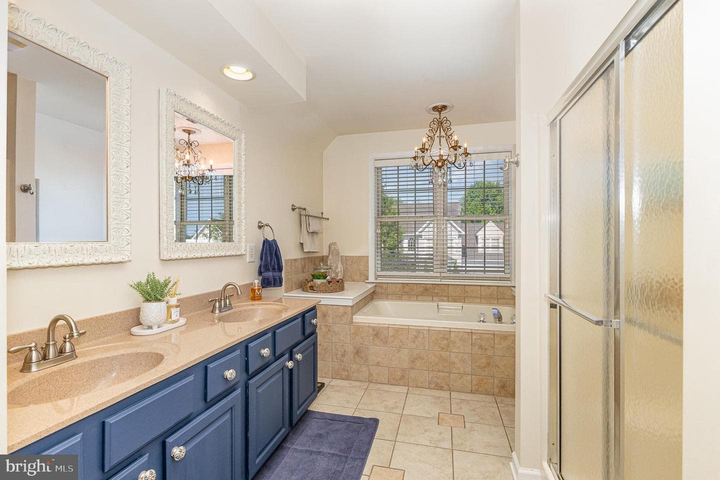 317 Cobblers Court photo 14