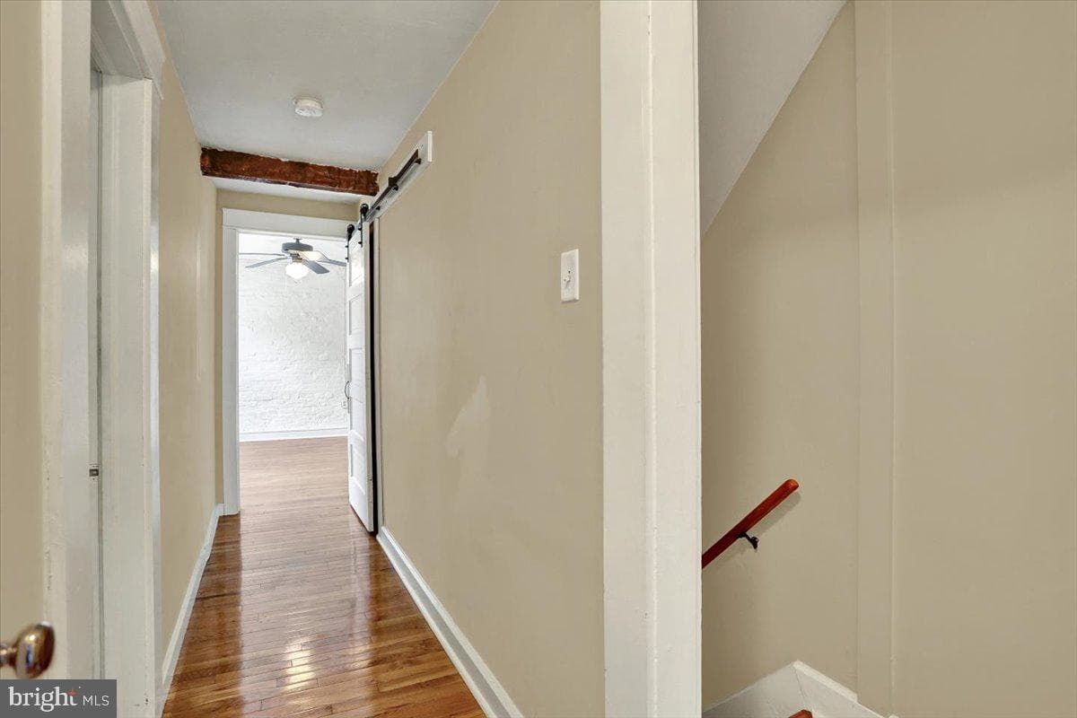 729 E Chestnut Street photo 18