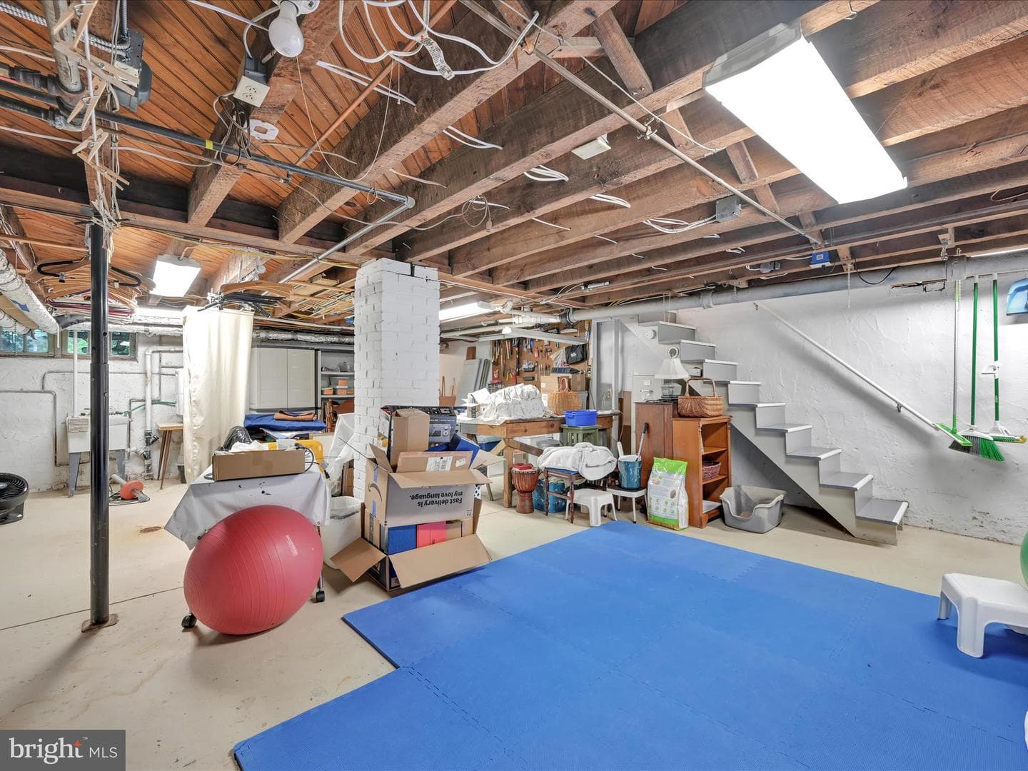 528 State Street photo 32