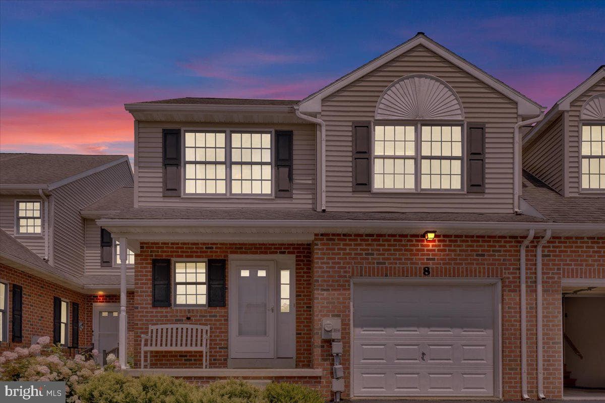 8 Spring Hill Lane photo 2