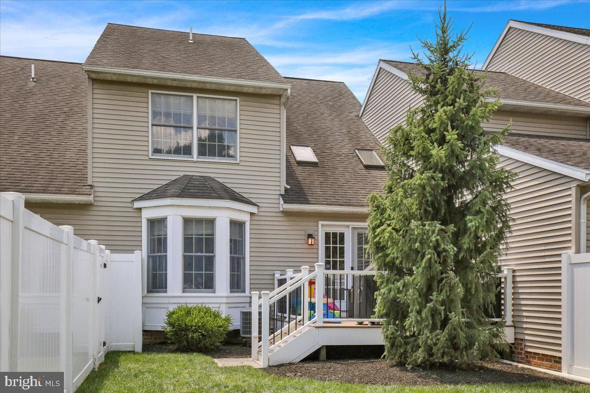 8 Spring Hill Lane photo 21