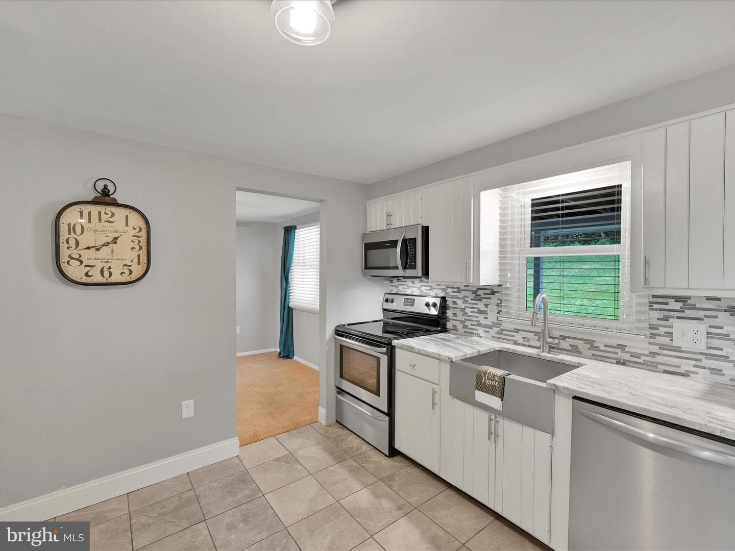 163 Irene Avenue photo 8