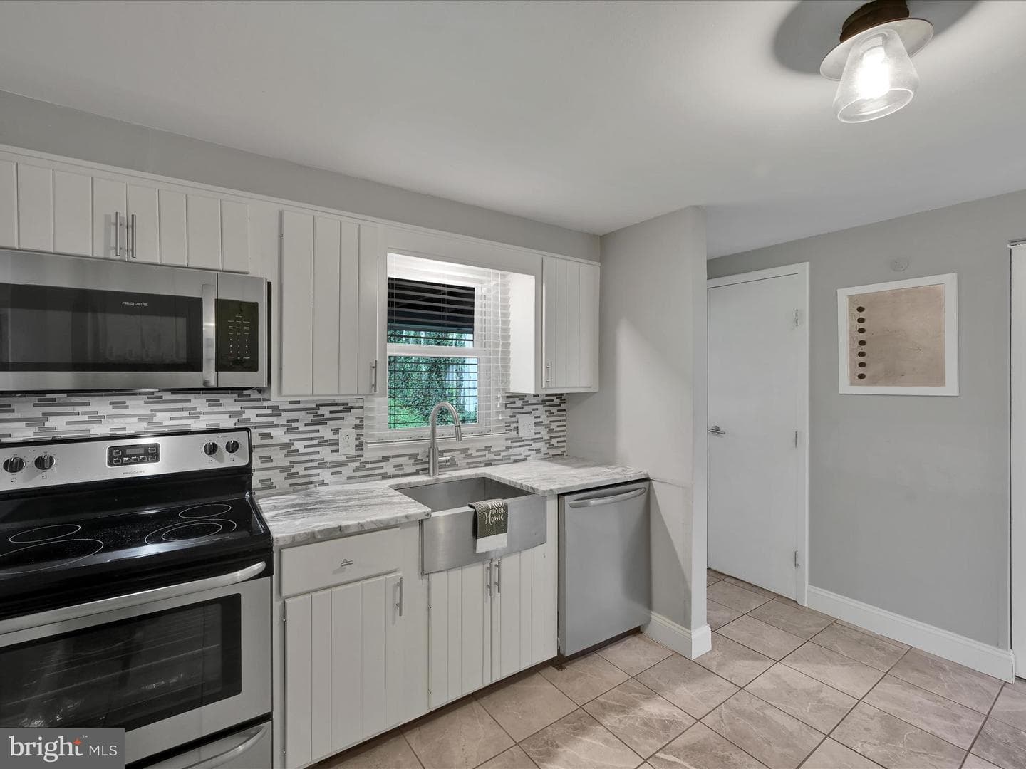 163 Irene Avenue photo 9