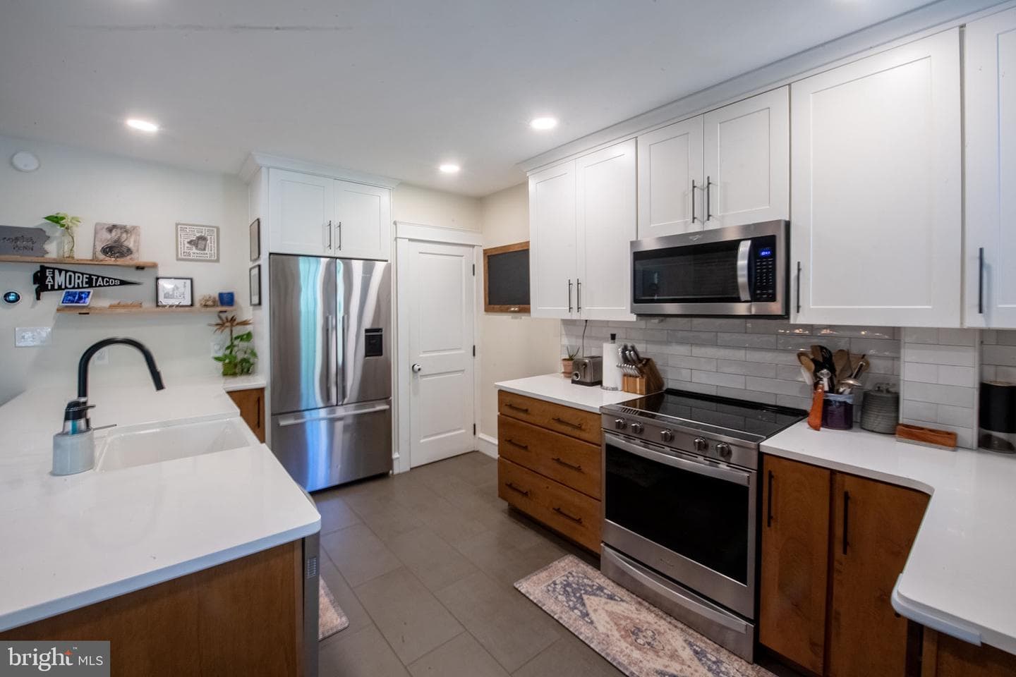 818 State Street photo 8
