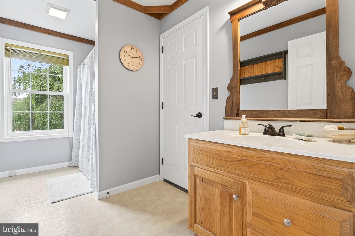 104 Chelmsford Drive photo 29