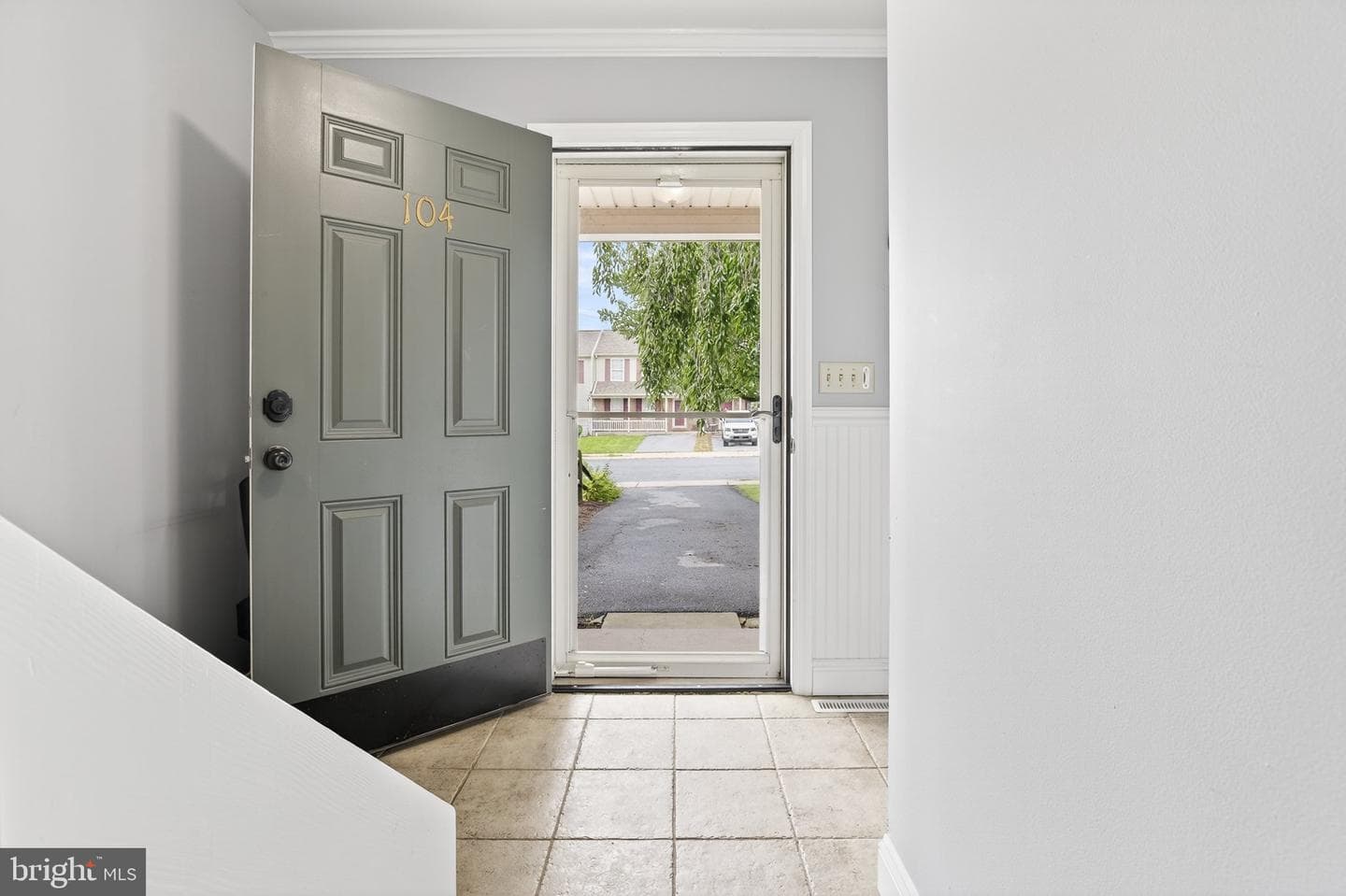 104 Chelmsford Drive photo 8