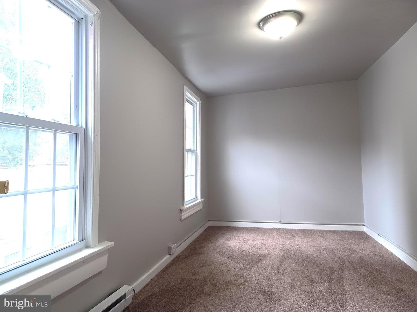 539 Green Street photo 21
