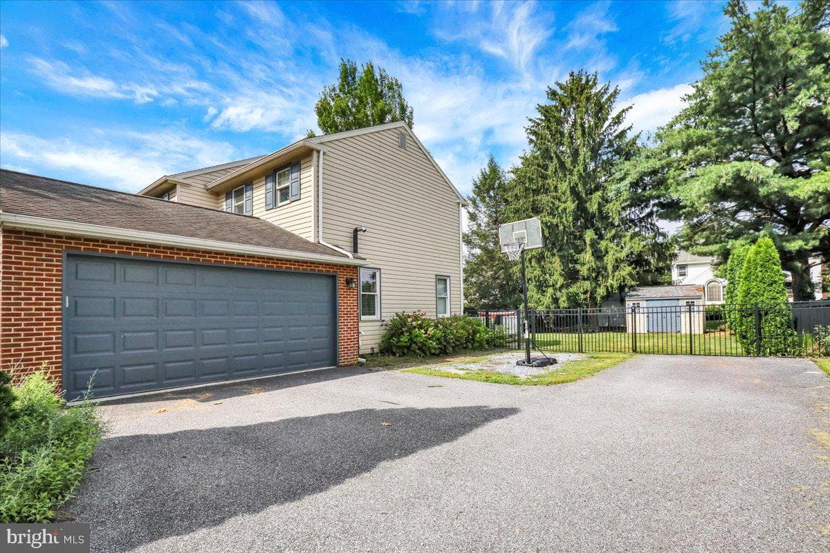 212 S Homestead Drive photo 5