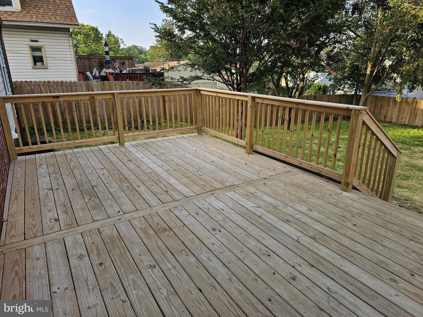 17 Girard Avenue photo 36