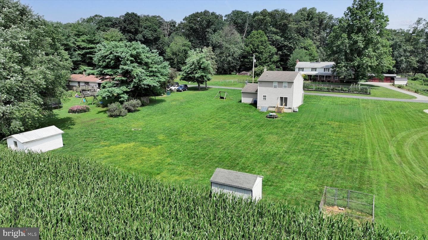 977 Dry Wells Road photo 32