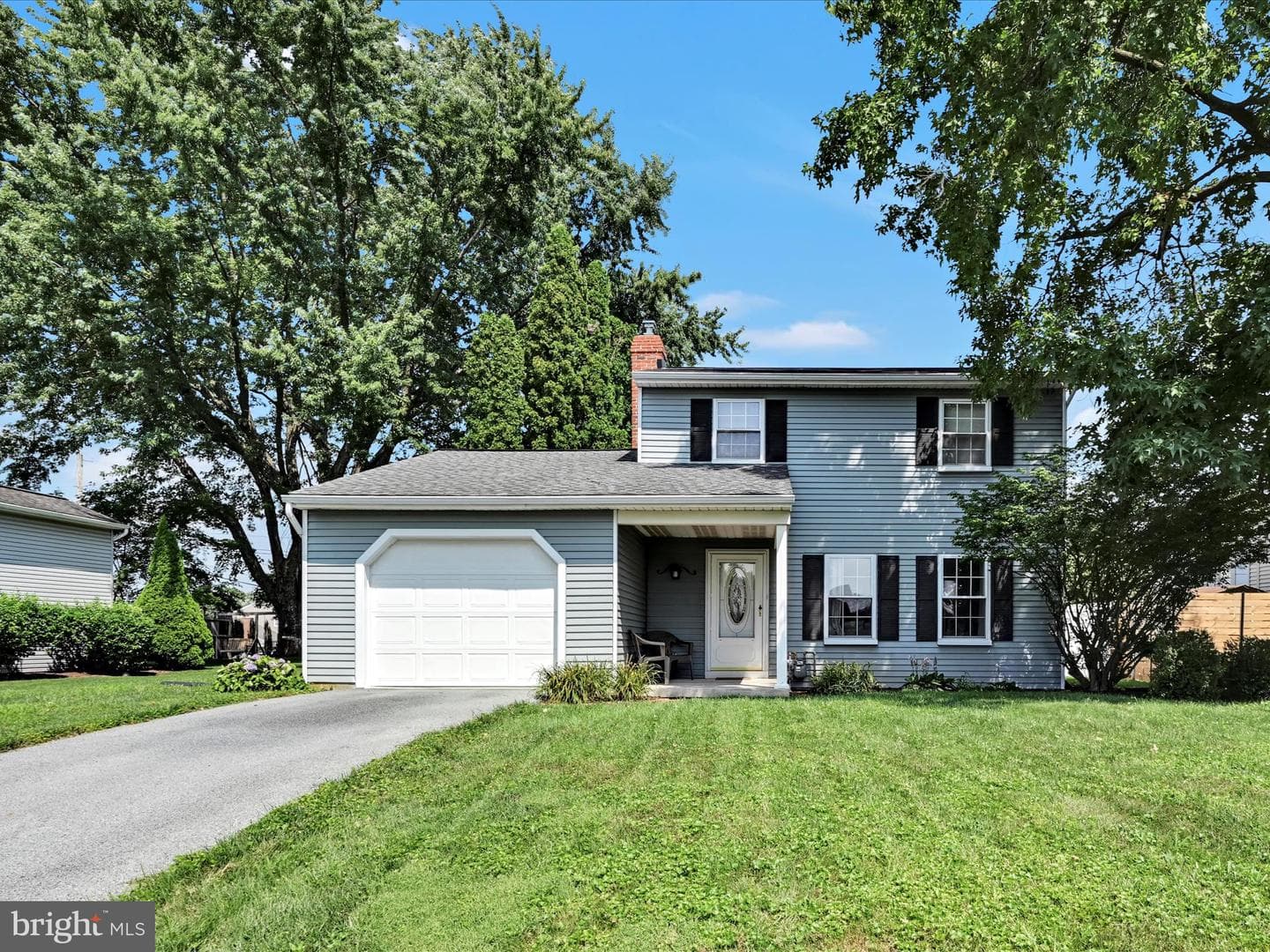 6075 Geneva Drive photo 1