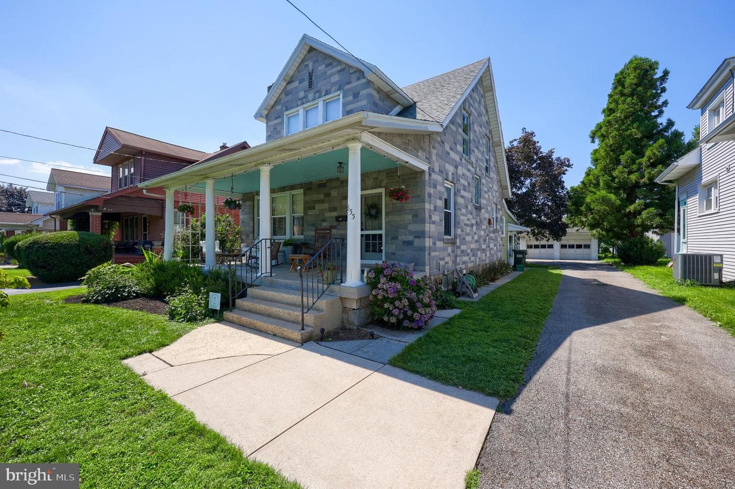 655 Juliette Avenue photo 49