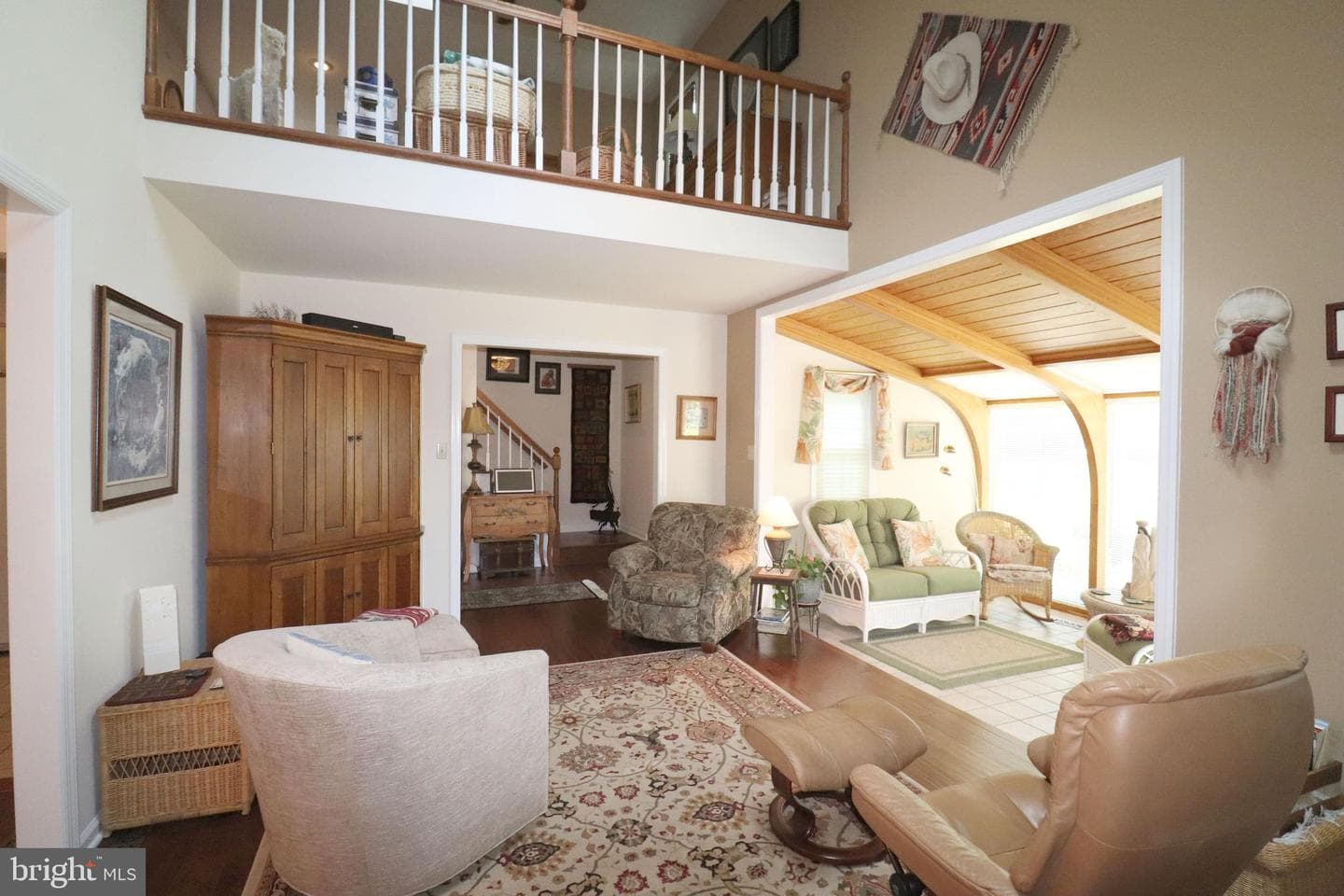 3247 Oakglen Court photo 9