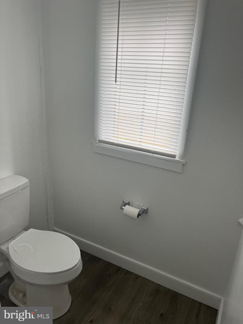 144 W Conestoga Street photo 9