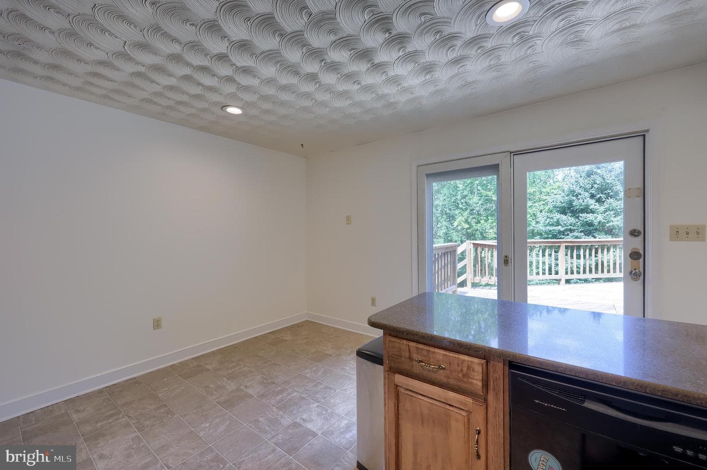 1075 Richmond Road photo 22