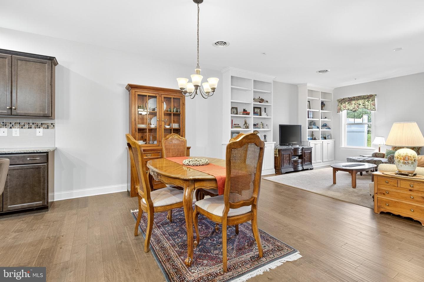 349 Pin Oak Drive photo 13