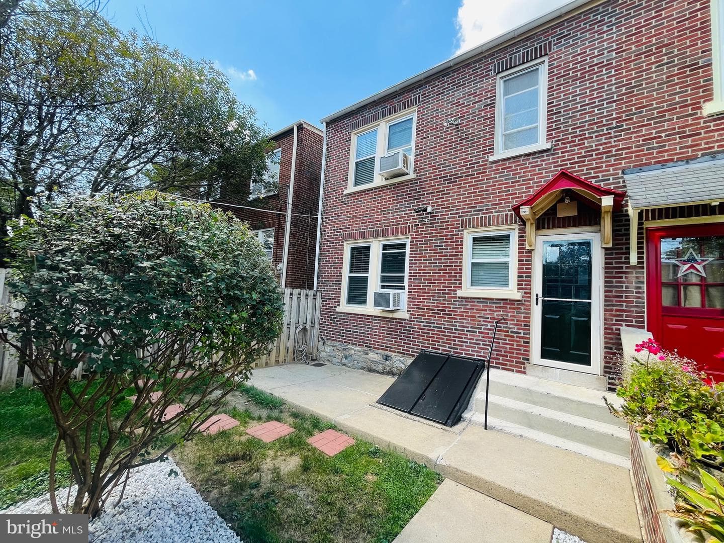 231 S West End Avenue photo 9