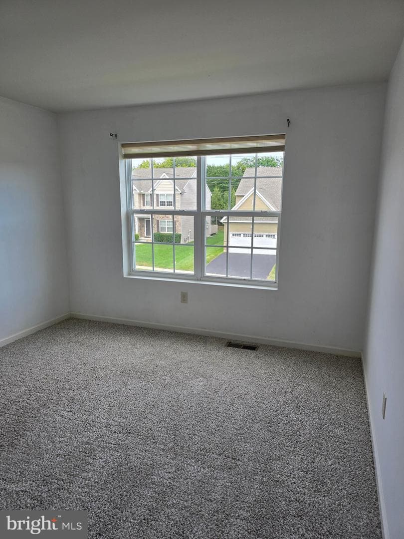 625 Warminster Lane photo 22