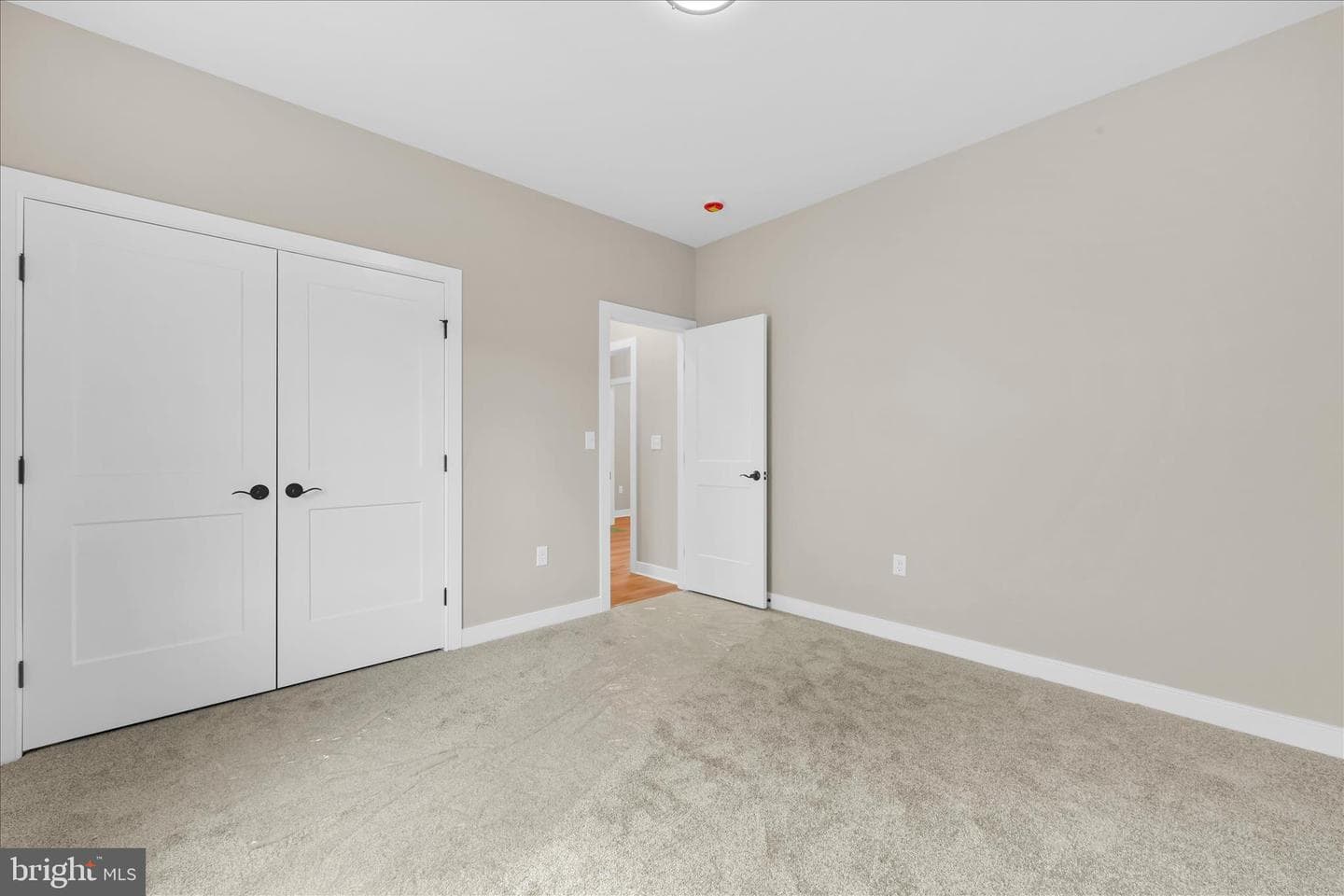 126 N. West View photo 30