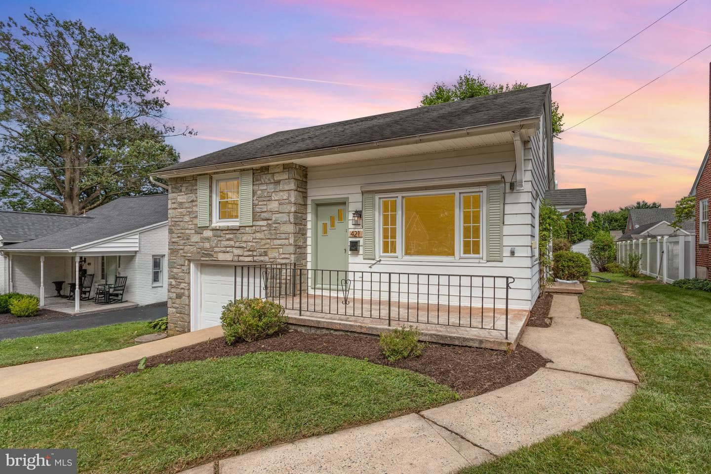 421 Laurel Avenue photo 3