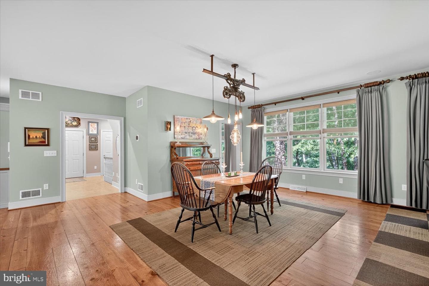815 Laurel Ridge Road photo 8