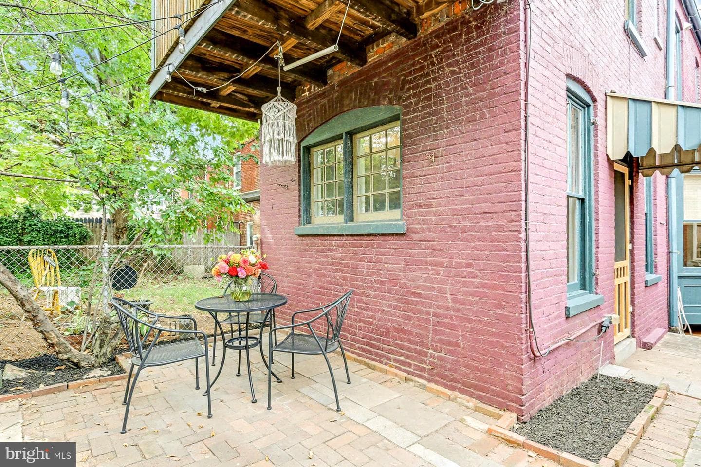 16 W Liberty Street photo 17